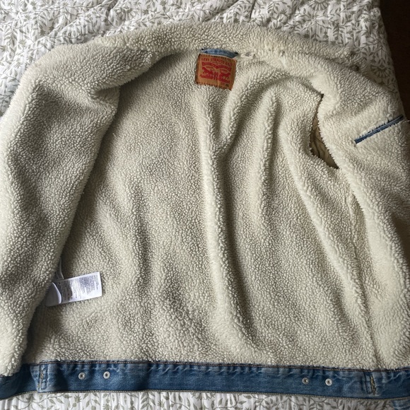 Vintage Levi’s Denim Sherpa Lined Jacket - Picture 5 of 7